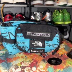 The North Face Steep Tech x Supreme (New)